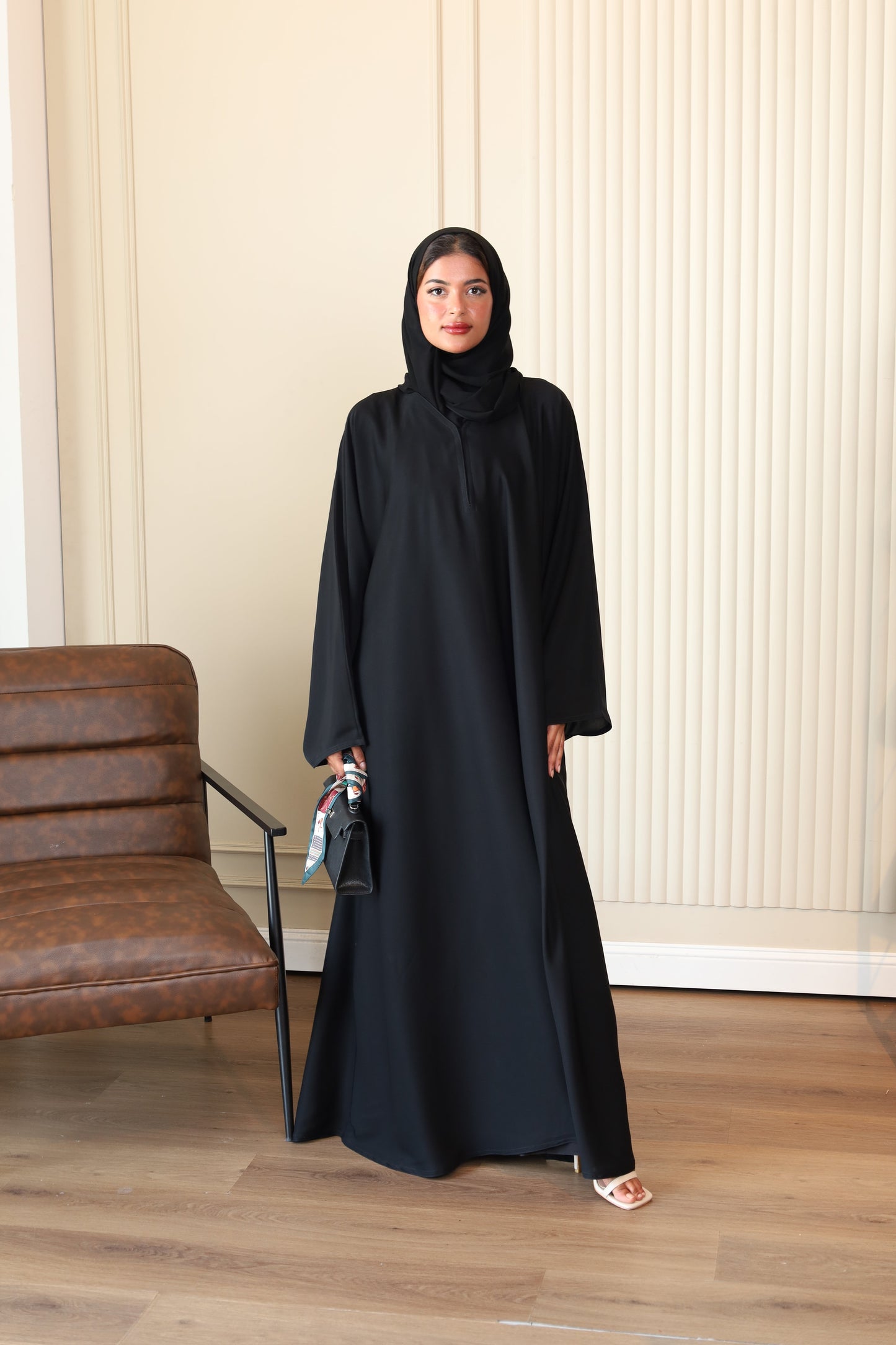 Abaya S245