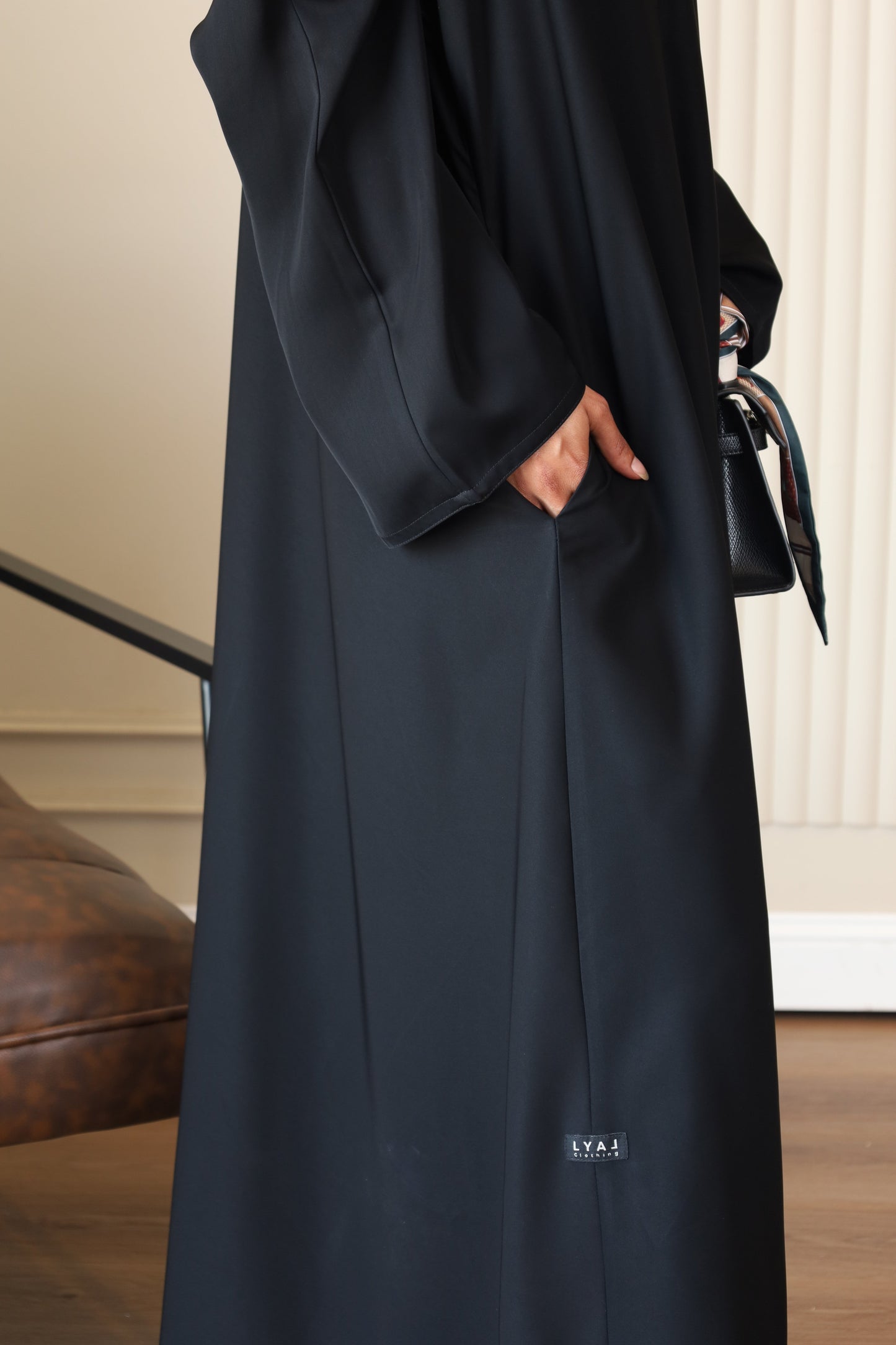 Abaya S245